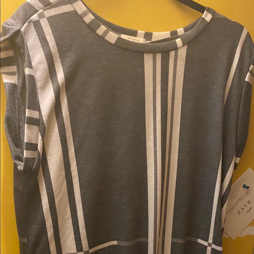 High low pinstripe top